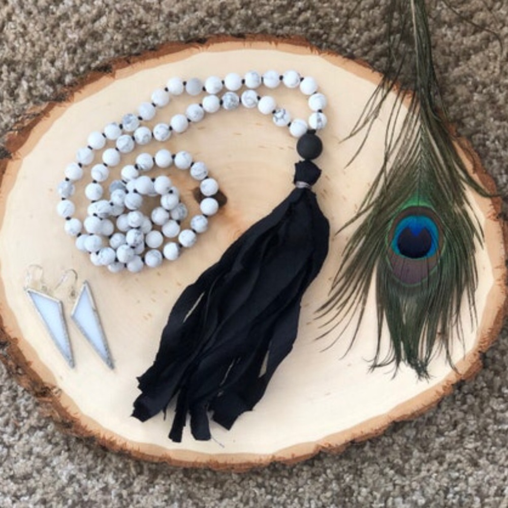 Gray & White Howlite Mala Beads Necklace